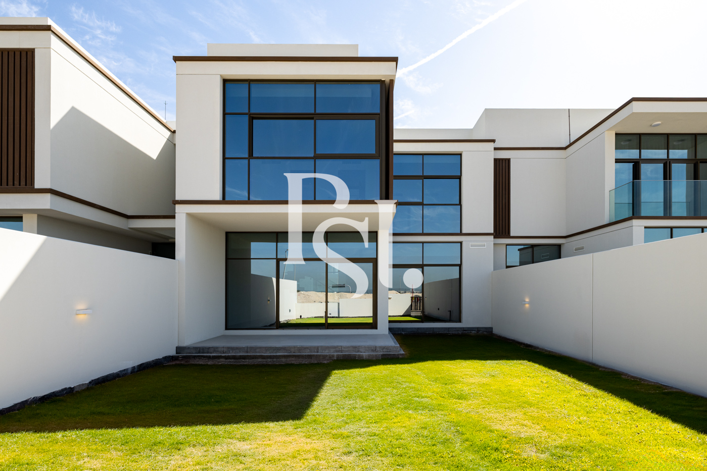 3 Bedroom Townhouse for Sale in Jubail Island - property for sale