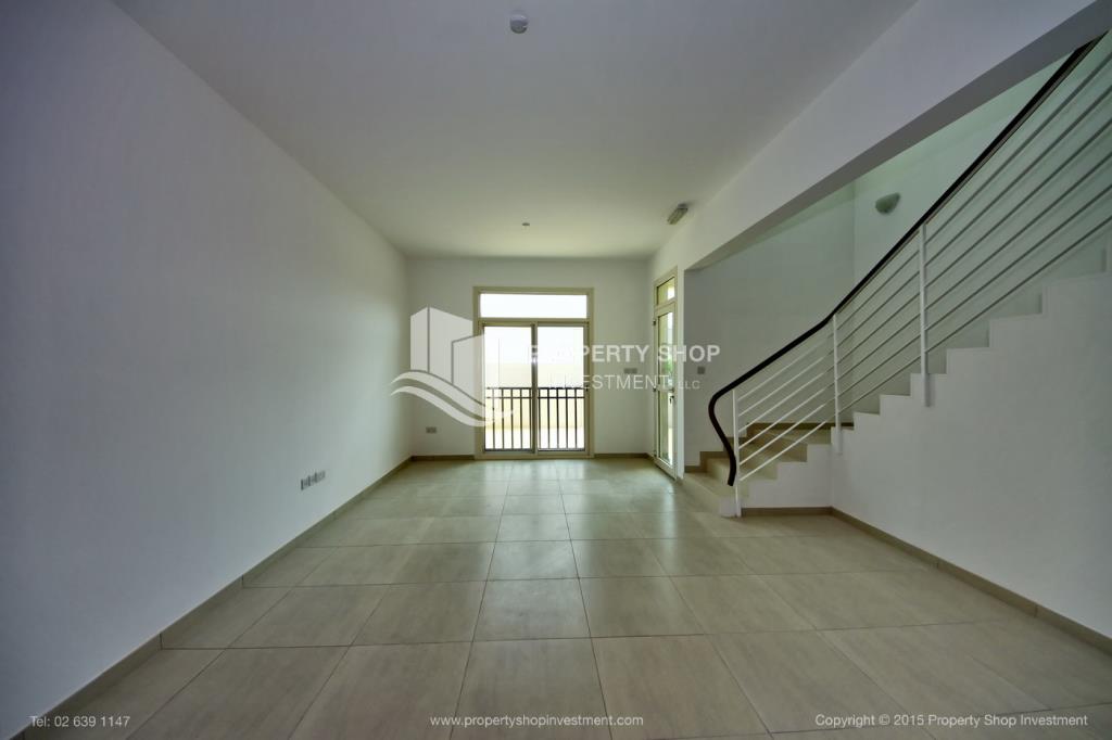 2 Bedroom Townhouse for Sale in Al Ghadeer - property for sale