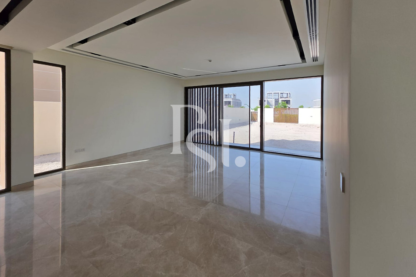 5 Bedroom Villa for Sale in Jubail Island - property for sale