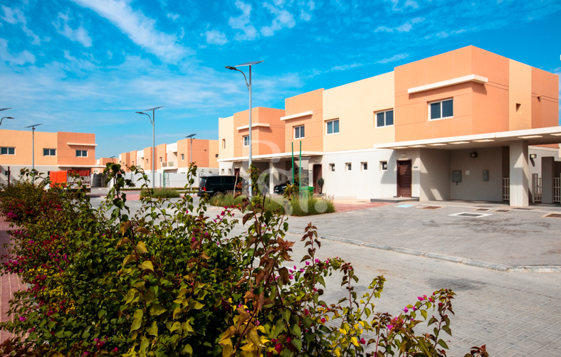 2 Bedroom Villa for Sale in Al Samha