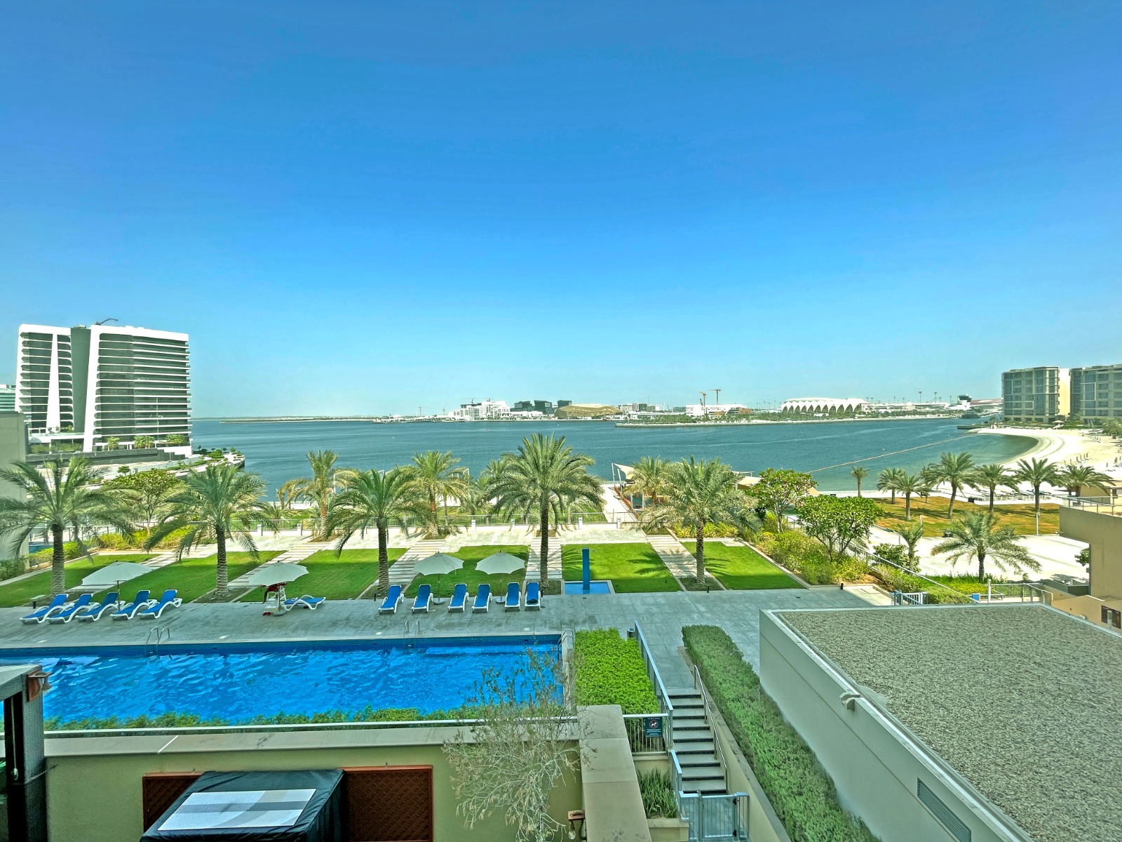 2 Bedroom Apartment for Sale in Al Raha Beach