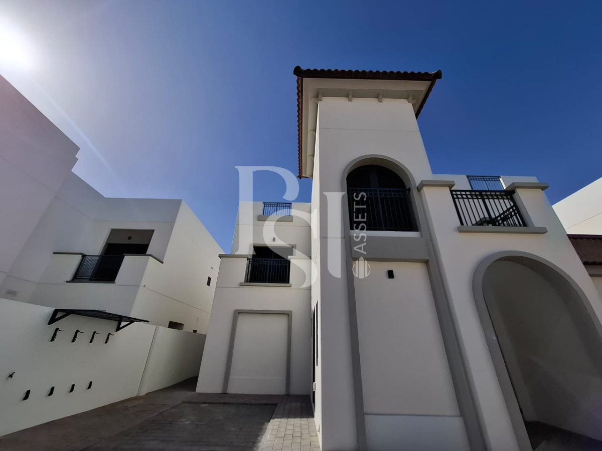 4 Bedroom Villa for Sale in Al Shamkhah - property for sale
