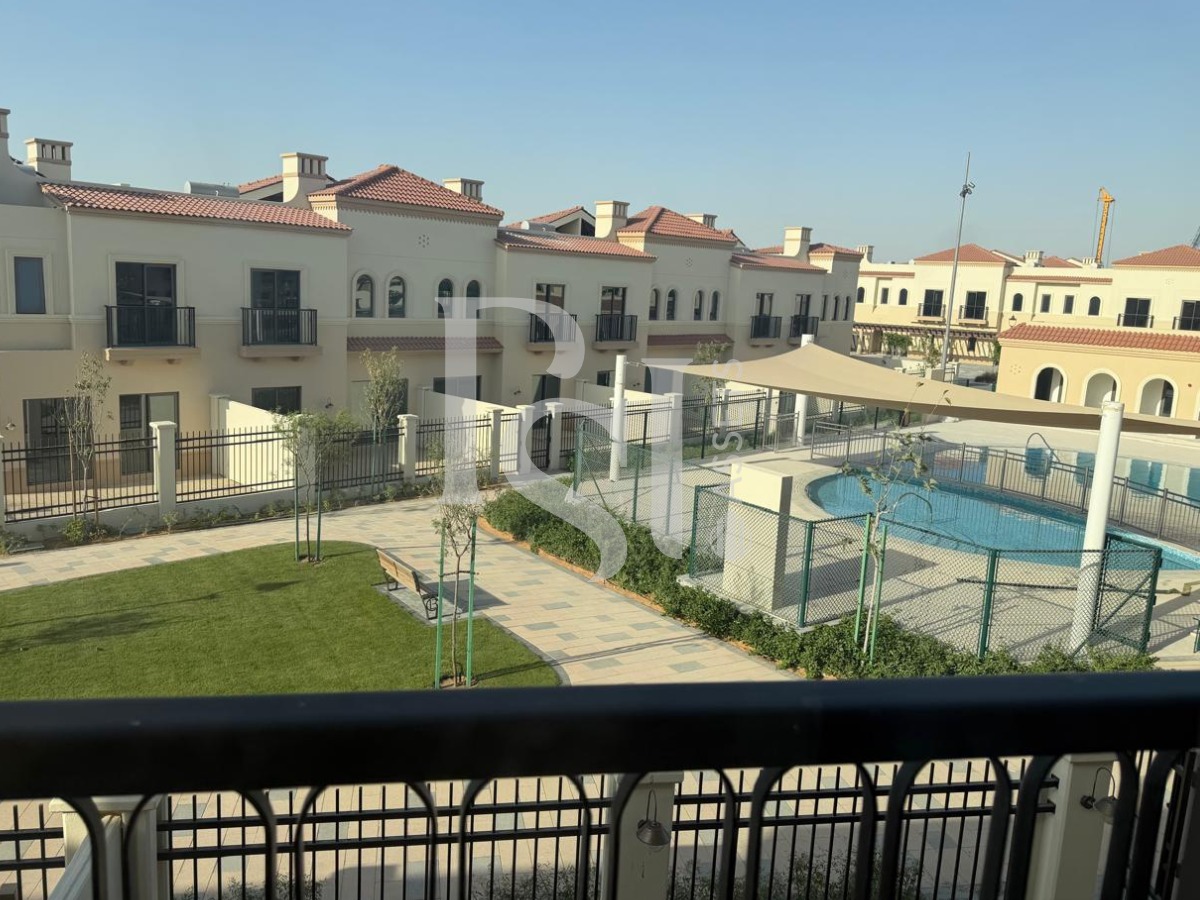 3 Bedroom Townhouse for Sale in Zayed City - property for sale